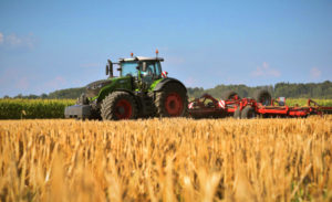 Fendt Stoppelbearbeitung gersten weizen ernte mais