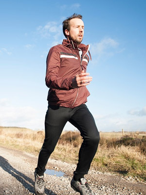 Jogger auf Feldweg - Gewohnheiten - top farmplan